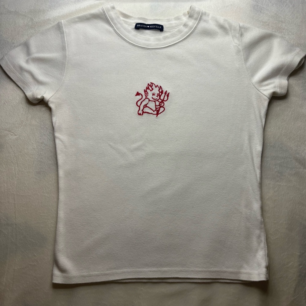 brandy melville little devil top ! ❤️